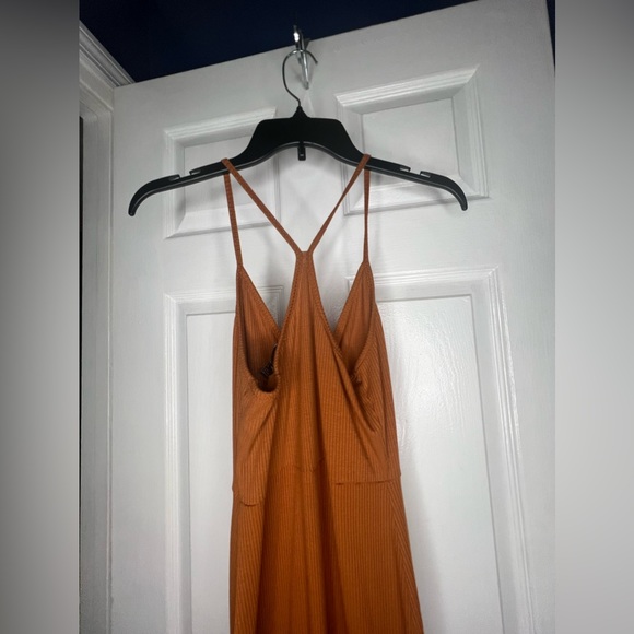 Racerback Midi Bodycon dress with slit - Picture 3 of 5